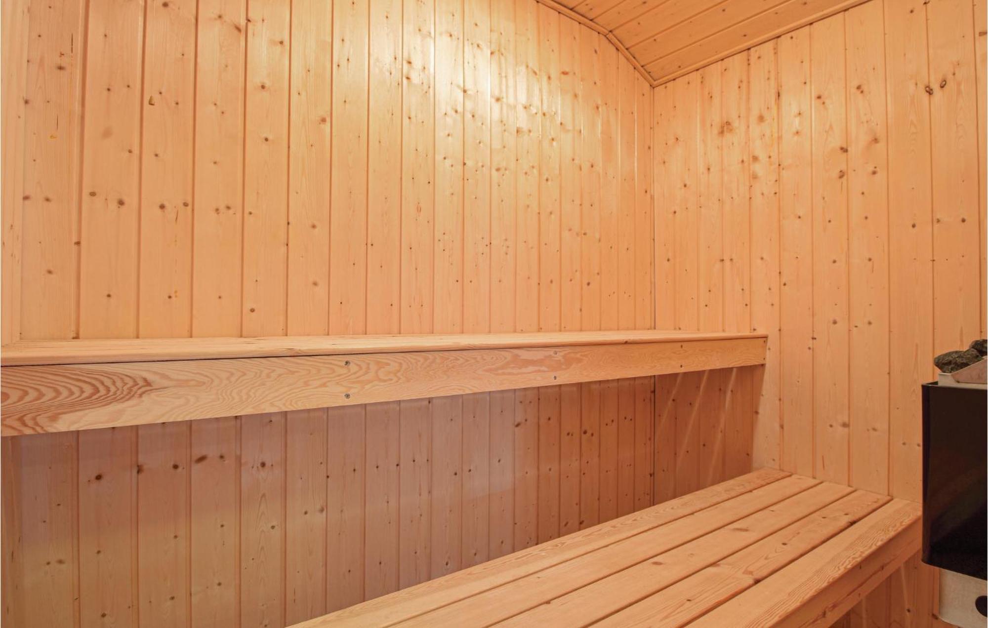 Amazing Home In Bjert With Wifi Binderup Strand Exterior foto